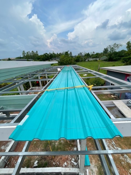 เมทัลชีทลอน 760 - ภาพที่ 47 จาก 60 | โรงงานหลังคาเหล็ก เมทัลโฮมสตีล อุดรธานี ผลิต และ จำหน่าย เมทัลชีท พียูโฟม เหล็กรูปพรรณ ไม้ฝาไม้เชิงชาย ราคาส่ง ราคาโรงงาน ส่งฟรีทั่วประเทศไทย